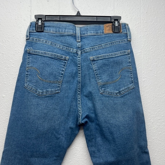 Levi's Strauss High Rise Straight Heritage Distressed Chic Boho Womens Jeans 29 - Picture 8 of 13